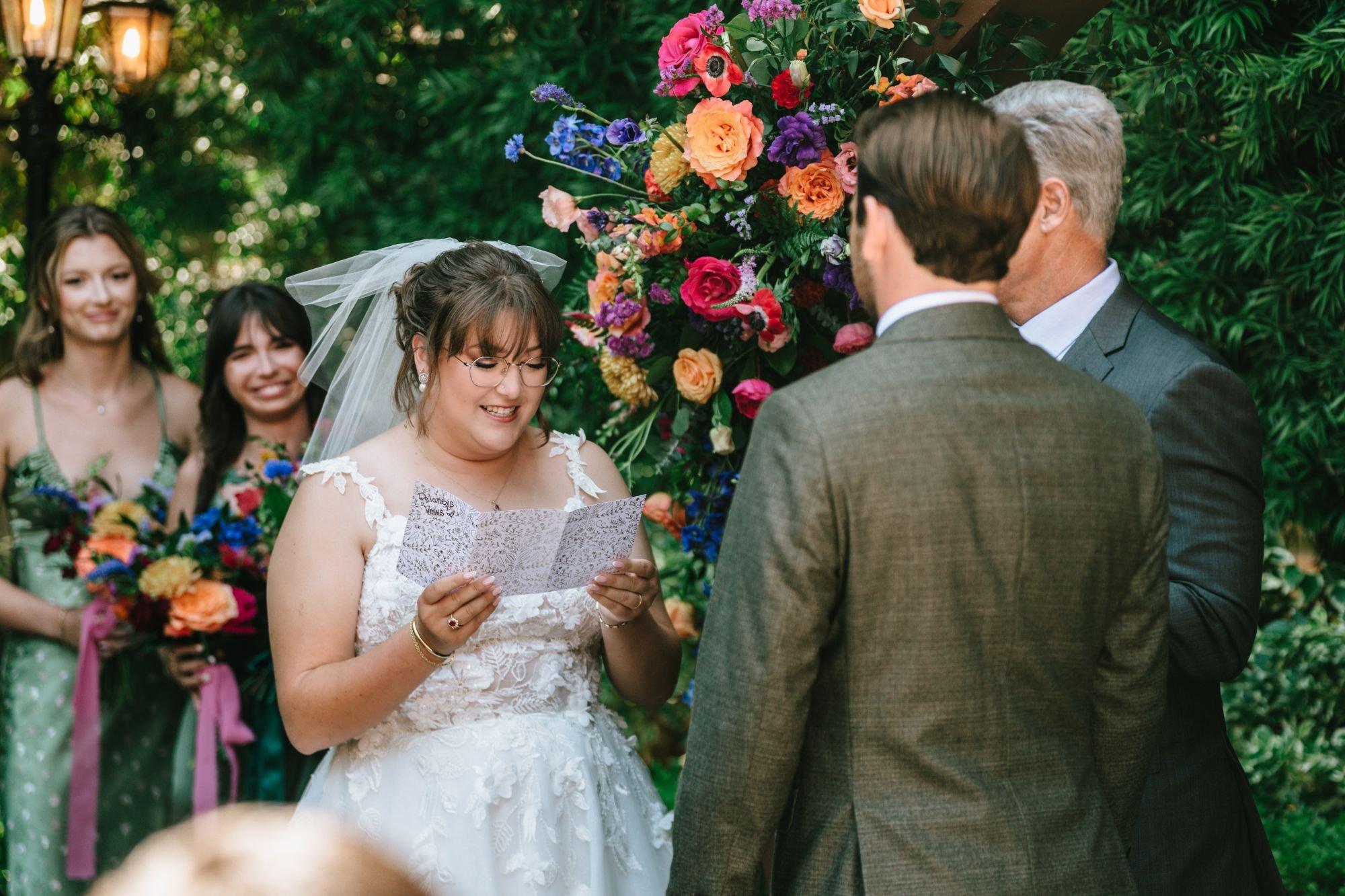 carousel-hero-element image-15