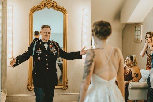 mobile - carousel-hero-element image-1