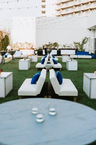 mobile - carousel-hero-element image-6