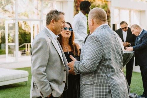 mobile - carousel-hero-element image-10