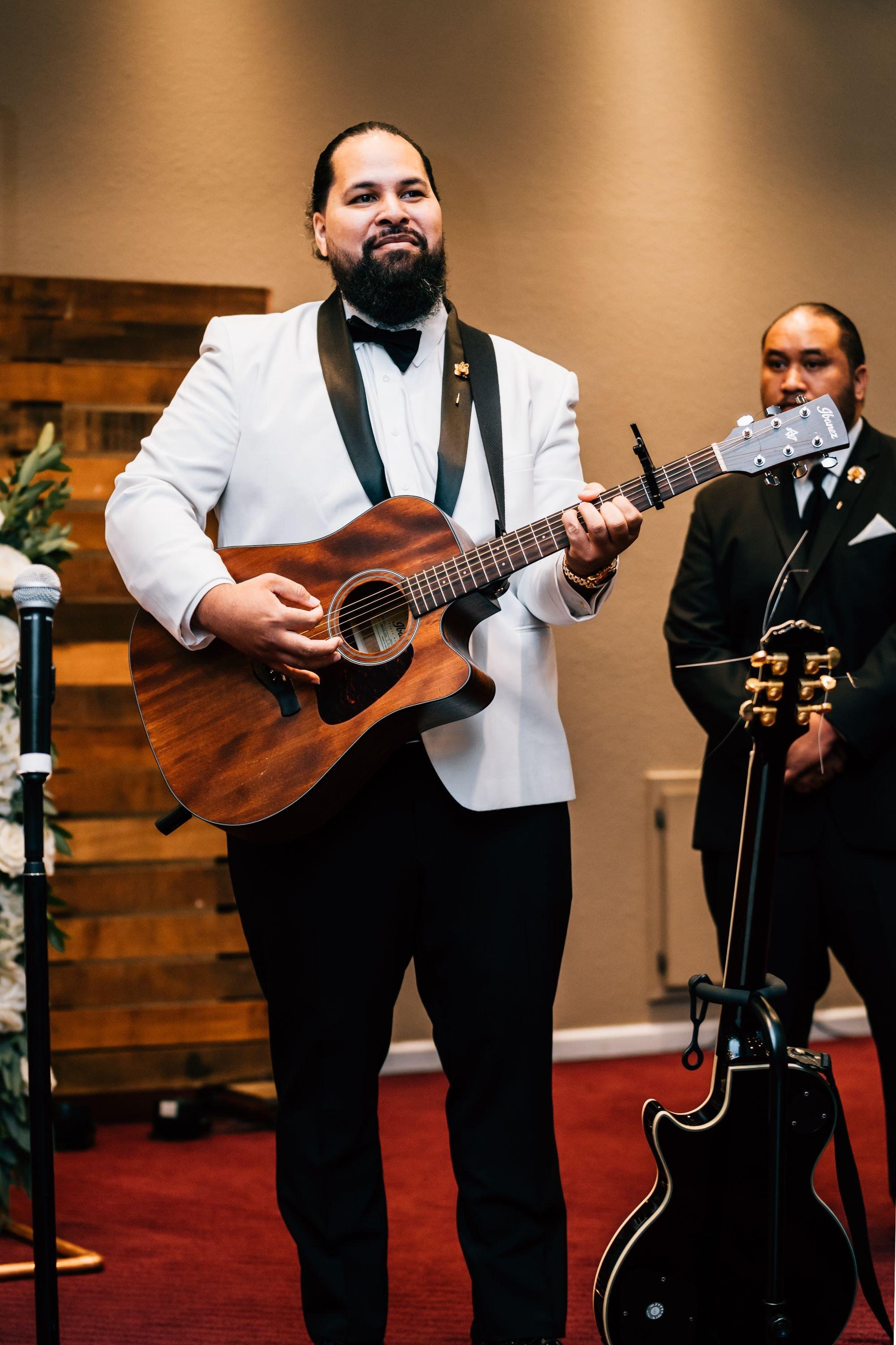 carousel-hero-element image-18