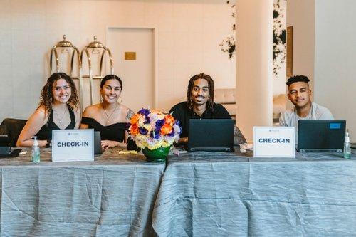 mobile - carousel-hero-element image-5